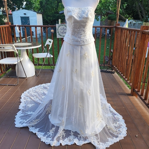 EXCLUSIVE BRIDALS by A.C.E. Ivory Lace Strapples Mesh Wedding Dress Fits S - Picture 9 of 15